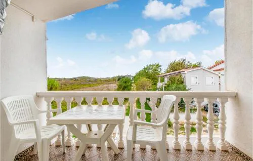 1 Bedroom Lovely Apartment In Nin