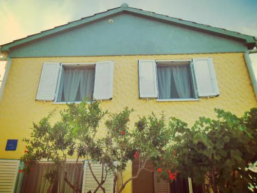 Apartmani Mersol Nin