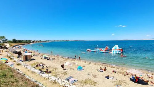Apartment mit Meerblick, 50 Meter vom Sandstrand - Nin