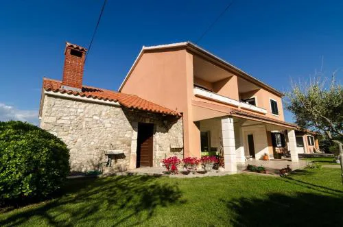 Apartments with parking space Nin, Zadar - 11900