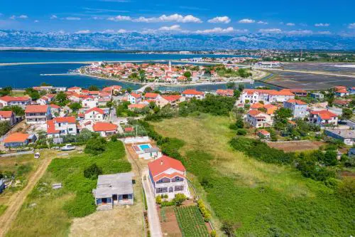 Family-friendly apartments with swimming pool Nin, Zadar - 18821