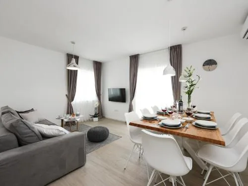 Villa in Nin with Stunning Sea Views