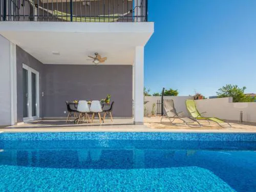 Holiday Home Villa Eva by Interhome