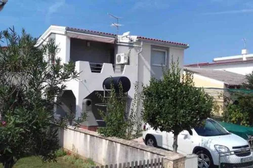 Apartment Mona Vir