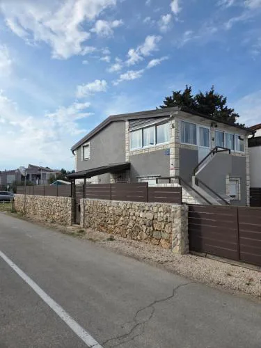 Apartment Vi & La ELECTRIC SCOOTERS included