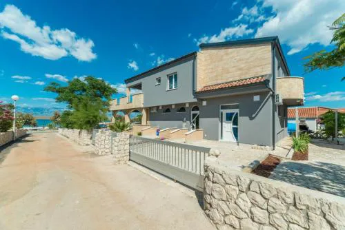Apartments by the sea Vir - 18588