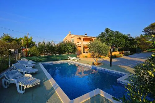 Apartments Nikaia