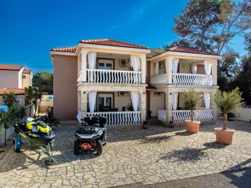 Apartments Quercus