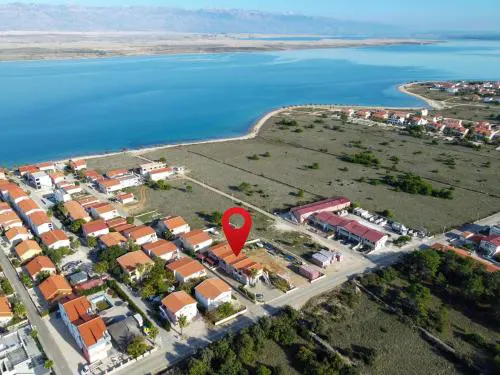 Apartments with parking spaces Vir - 20177