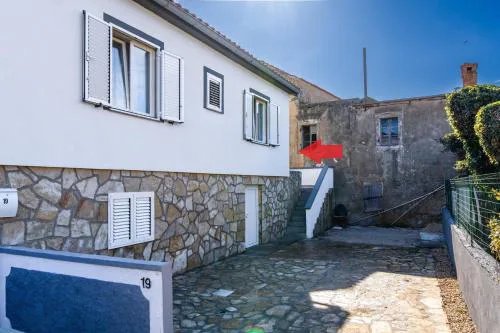 Apartments with a parking space Vir - 22682
