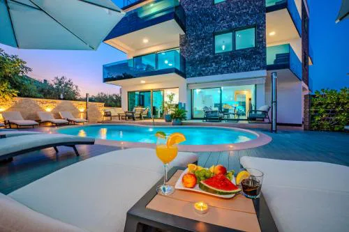 Luxury Apartments VilaMaloca
