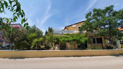 Tuan Vir Apartment