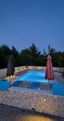 Villa Torovi - pool oasis