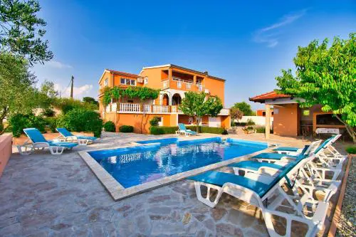 MY DALMATIA - Apartment Visocane with private pool