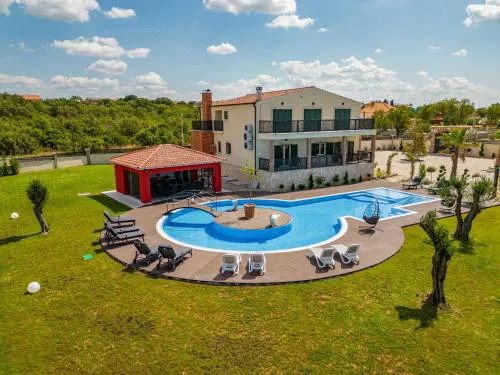 Villa Leon ZadarVillas