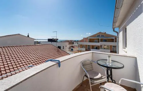 Amazing Apartment In Vrsi With Kitchen