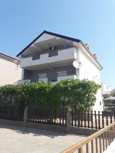 Apartmani Kuzmić