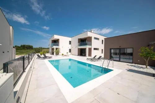 Apartments Vrsi
