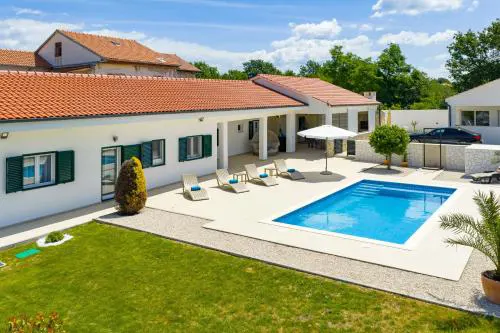 Holiday house Luca with private pool