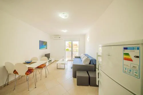Modern Apartment in Vrsi, 45 m², spacious terrace