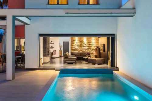 Summer house Escape