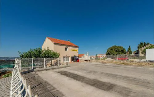 1 Bedroom Stunning Apartment In Zadar