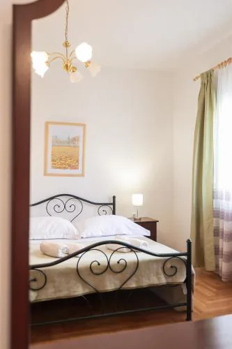 3 bedroom apartment for 5 people