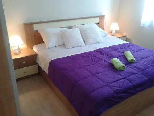 4 bedroom apartment with 3 bathrooms and private parking - Apartments Orange