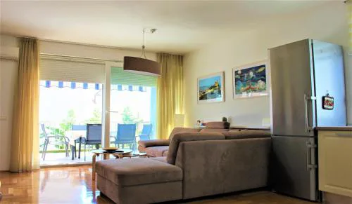 Adris apartment - private parking