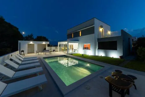 Alba Family Home