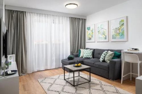 ANNI - Modern & cosy apartment - with garage & balcony