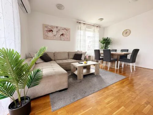 Apartment Petra
