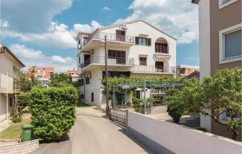 Apartment R,f,mihanovica
