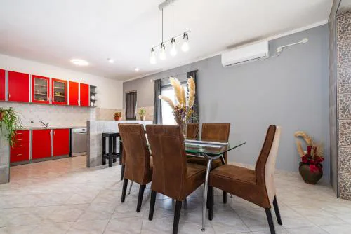 Apartment Thalia