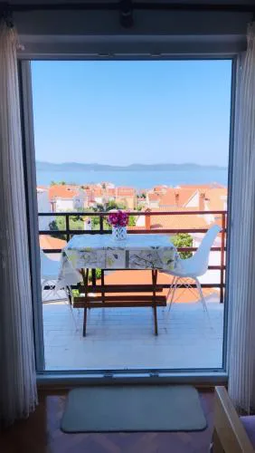 Apartment with beutiful view-Marijana
