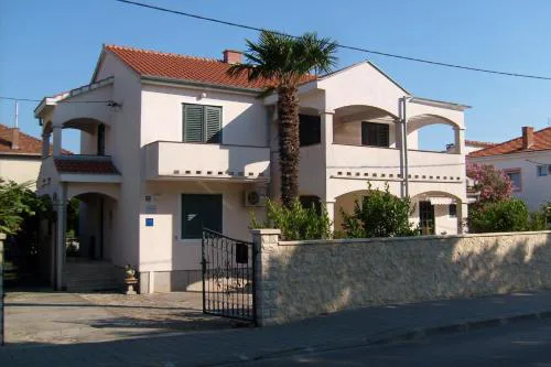 Apartments Aurora Borik