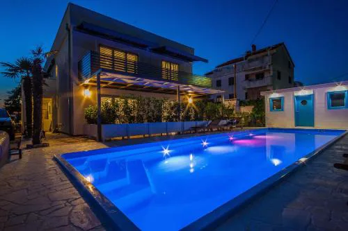Apartments Gardelin Superior 2
