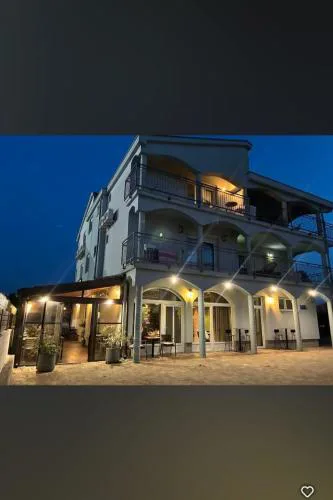 Apartments Maraš