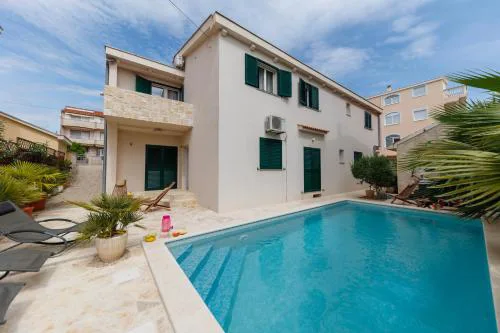 Apartmani Riva