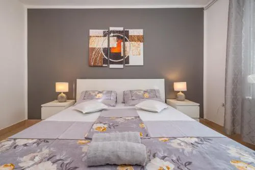 Apartments Silver