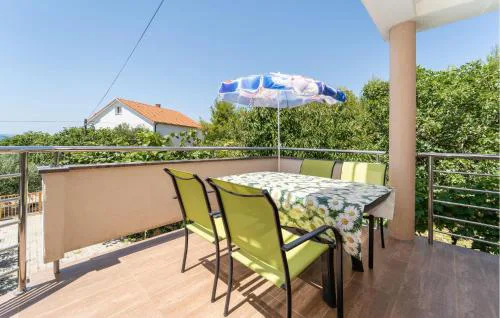 Awesome Apartment In Zadar