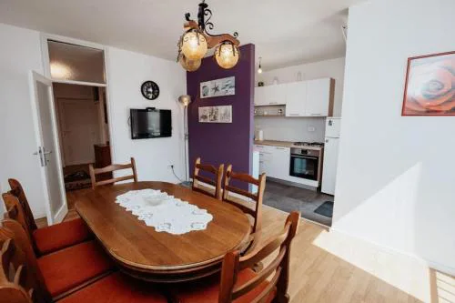Big apartment near center