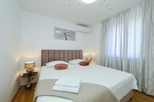 Donat City Escape Apartment