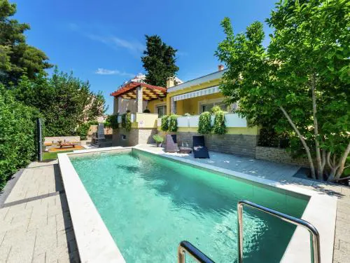 Stylish Villa Retreat in Zadar