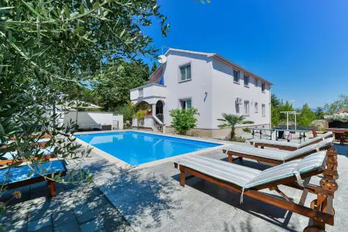Family-friendly apartments with swimming pools Zadar - 18098