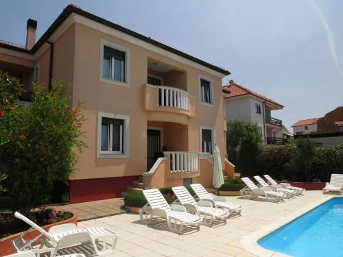 Apartments with a swimming pool Zadar - Diklo, Zadar - 5774