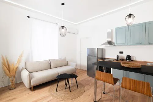 Green Room and Apartment