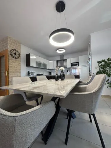 Kristina Apartments