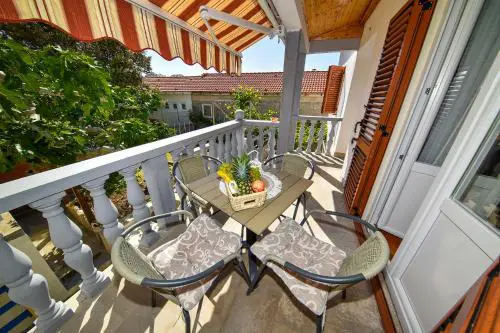 Lana apartman