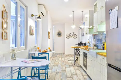 Lanterna Rooms & Apartment